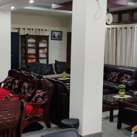 Iranyai Homestay Imphal Exterior foto